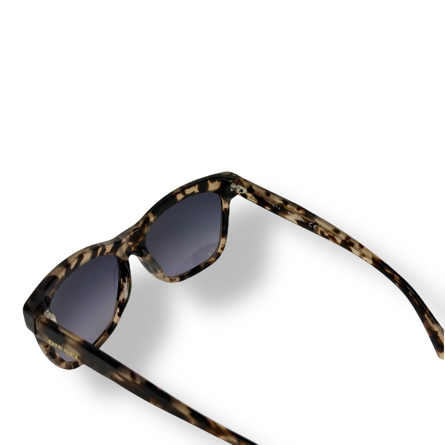 Deisel - DL0101 Sunglasses