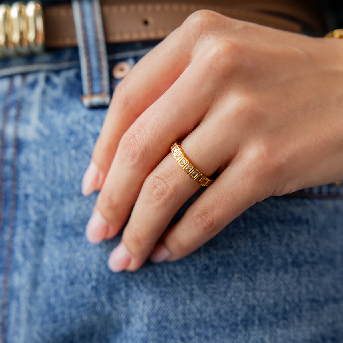 18k Gold Tennis Emerald Cut Ring
