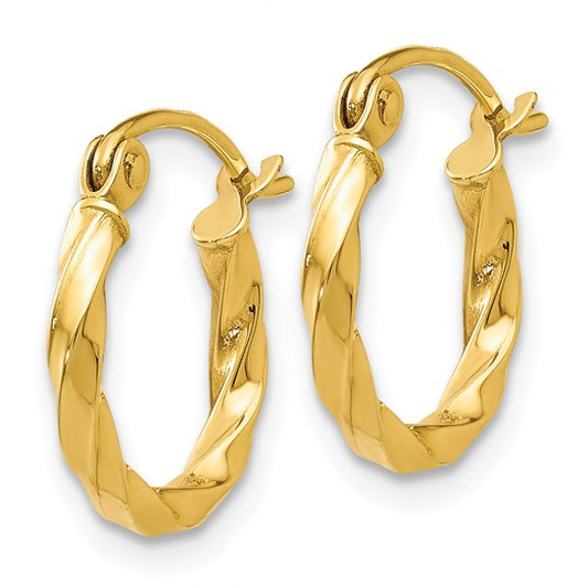 Gold hoop earrings on a white background
Material: 14K yellow gold
Color: yellow gold
Closure: wire & clutch
Measurement: 12 mm width, 10 length