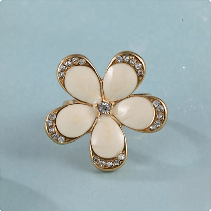 Women's Gold Fashion Flower Stainless Steel Ring