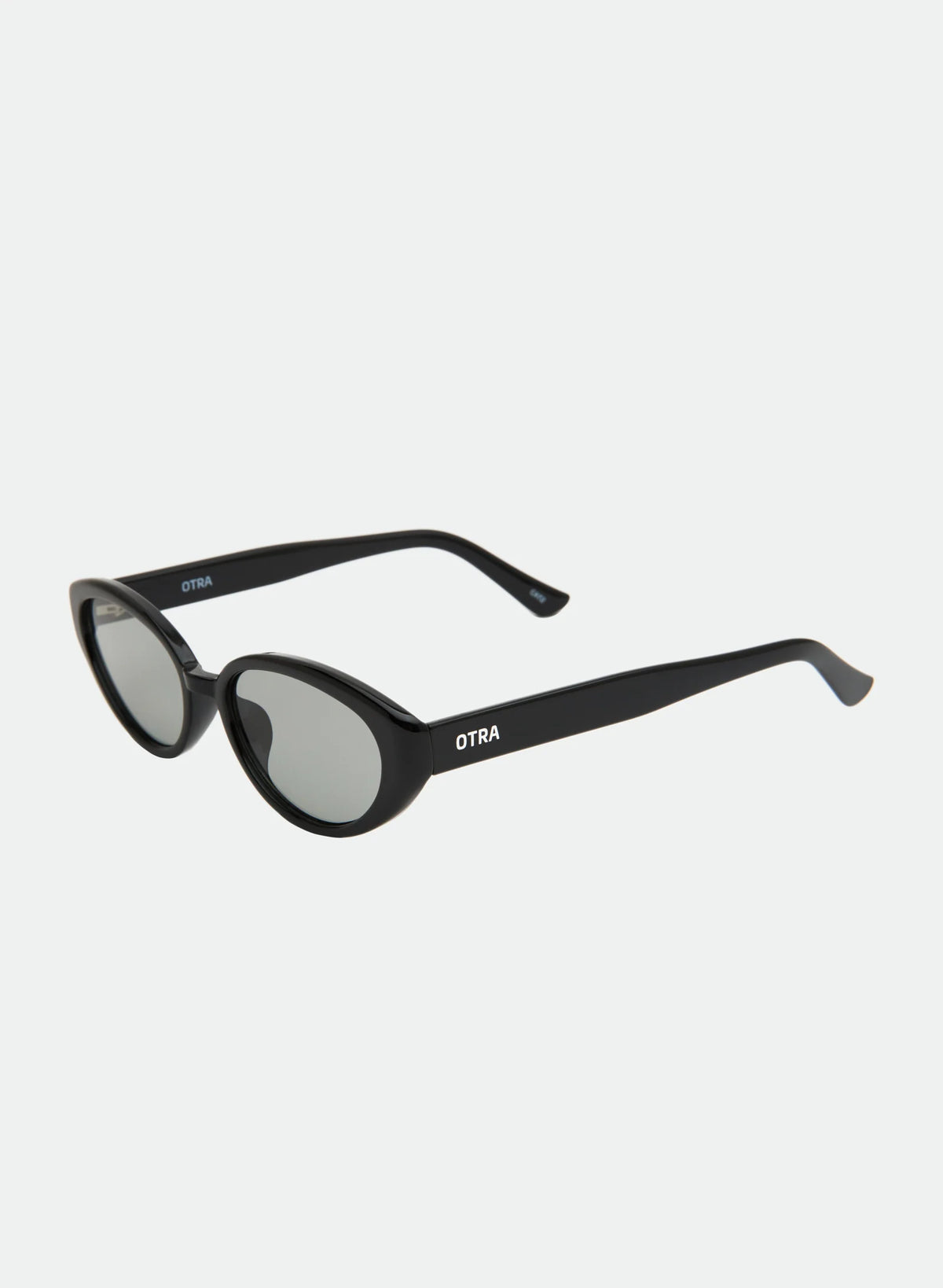 Greta - Black Frame Smoke Lens