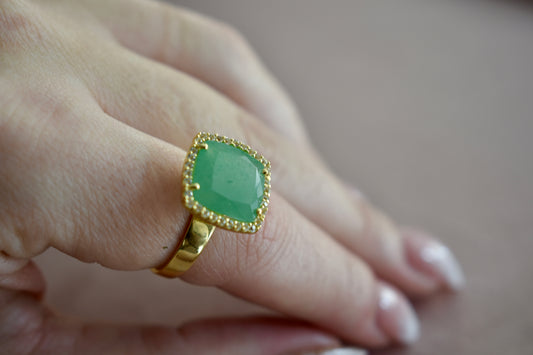 Vianna Brasil Deux 18k Yellow Gold Mint Green Emerald Quartz and White Topaz Ring