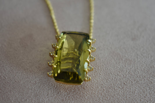 Transparenza 18k Yellow Gold Necklace Olive Quartz