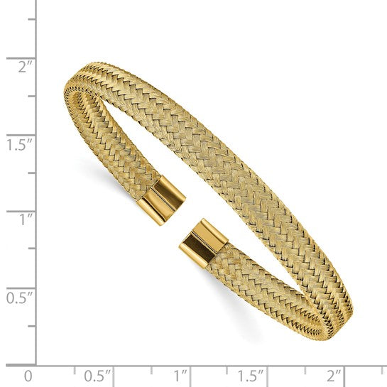 Gold braided bracelet with measurement scale on a white background
Material: stainless steel, polished yellow IP-plated mesh wire
Color: gold
Closure: cuff, open, slip-on