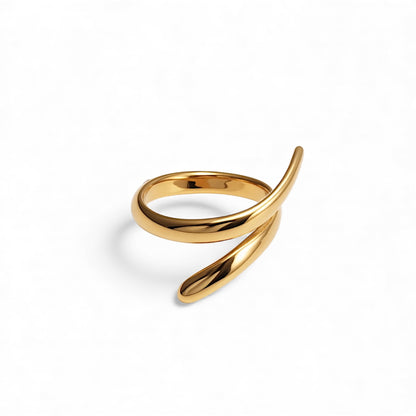 Women's Minimalist Gold Twist Stainless Steel Ring