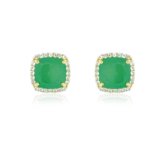Pair of green gemstone earrings with gold accents on a white background
18K yellow gold Vermeil over 925 Silver - 2.6 grs
Cushion cut Mint Emerald Quartz - 5.6 cts
48 White Topaz round 1.0 mm diamond cut