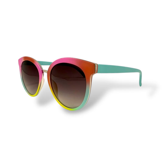 Sunglasses with a colorful frame on a white background
Frame style: round

Frame Color: tie-dye frame with light blue arms&nbsp;

Lens Color:&nbsp; black gradient

Measurements: 50 mm - 10 mm - 130 mm