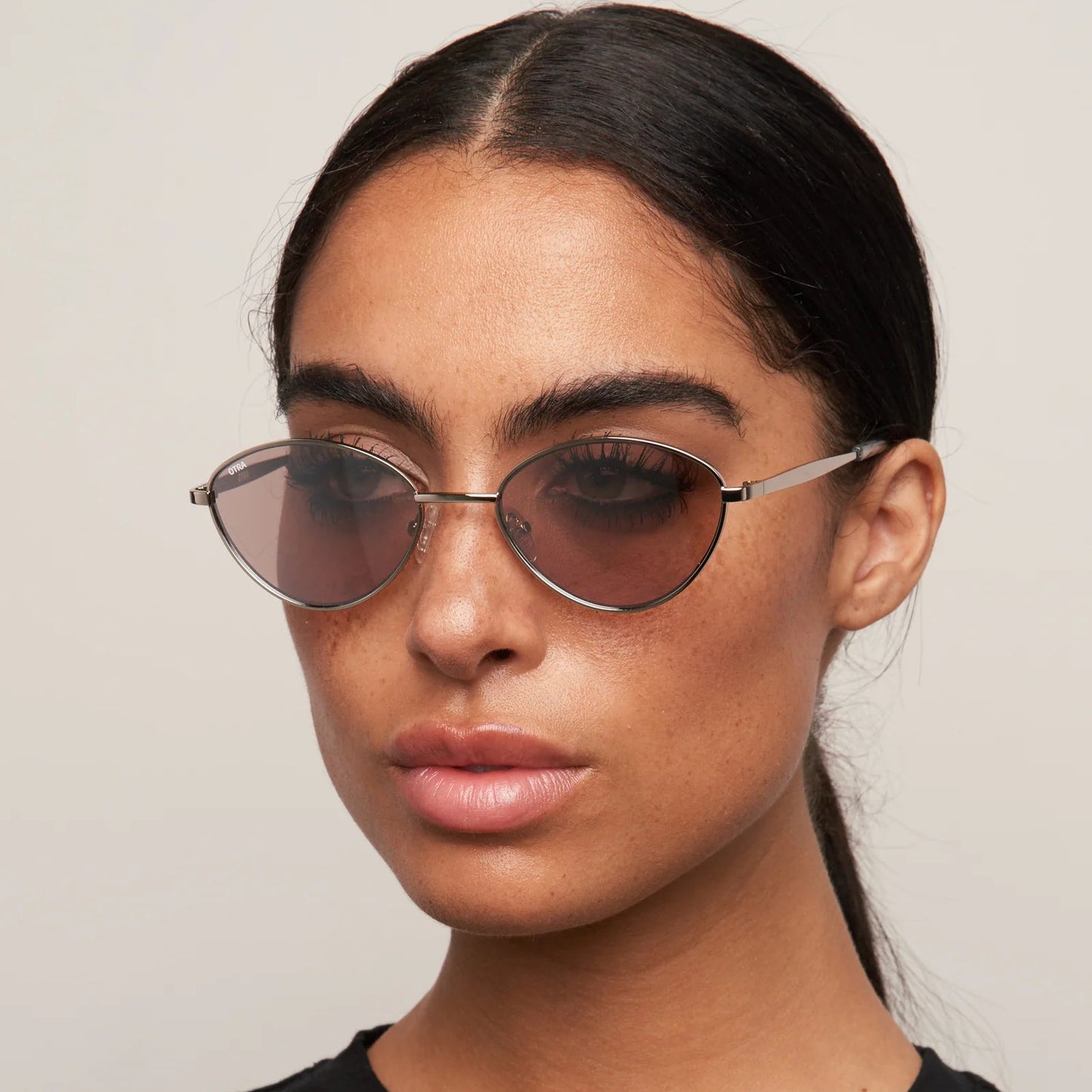 Deja - Silver Frame Rose lens
